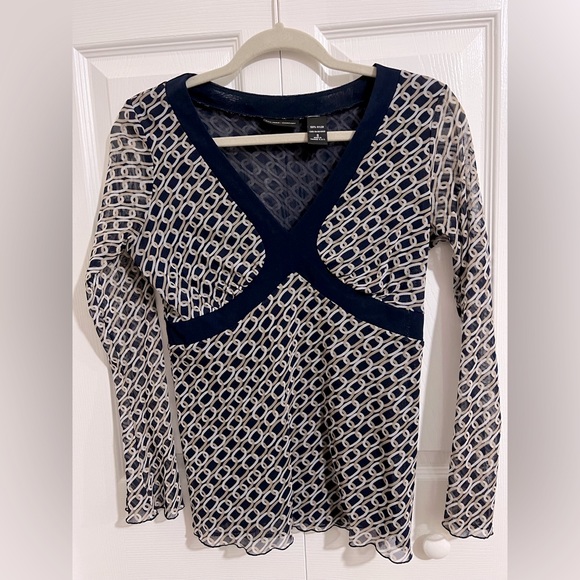 New York & Company Tops - New York & Company Long Sleeve V Neck Blouse Size Small